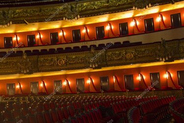 Konzertsaal in Leipzig mit applaudierendem Publikum